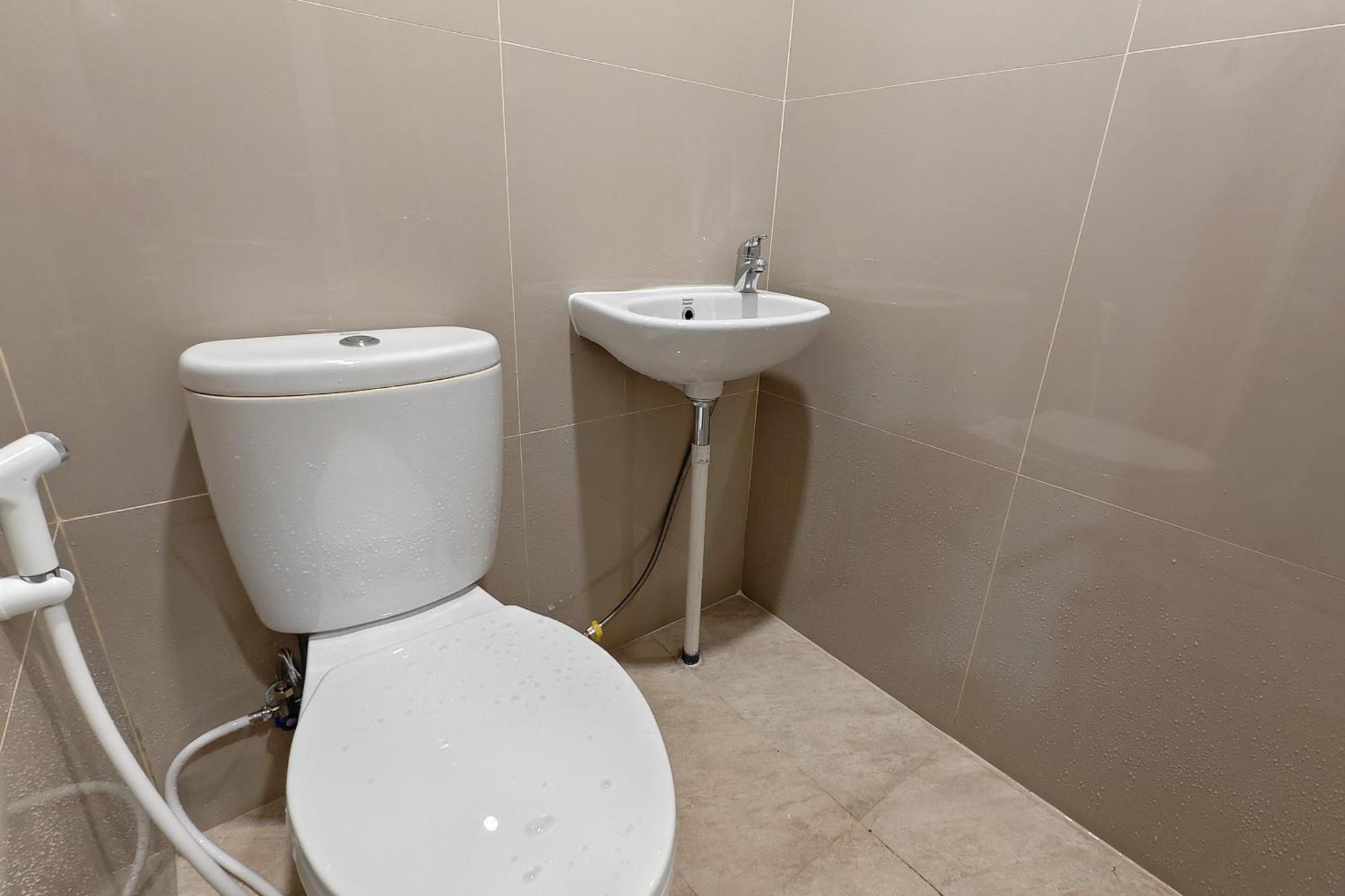 Urbanview Green Lake Sunter Residence Джакарта Экстерьер фото