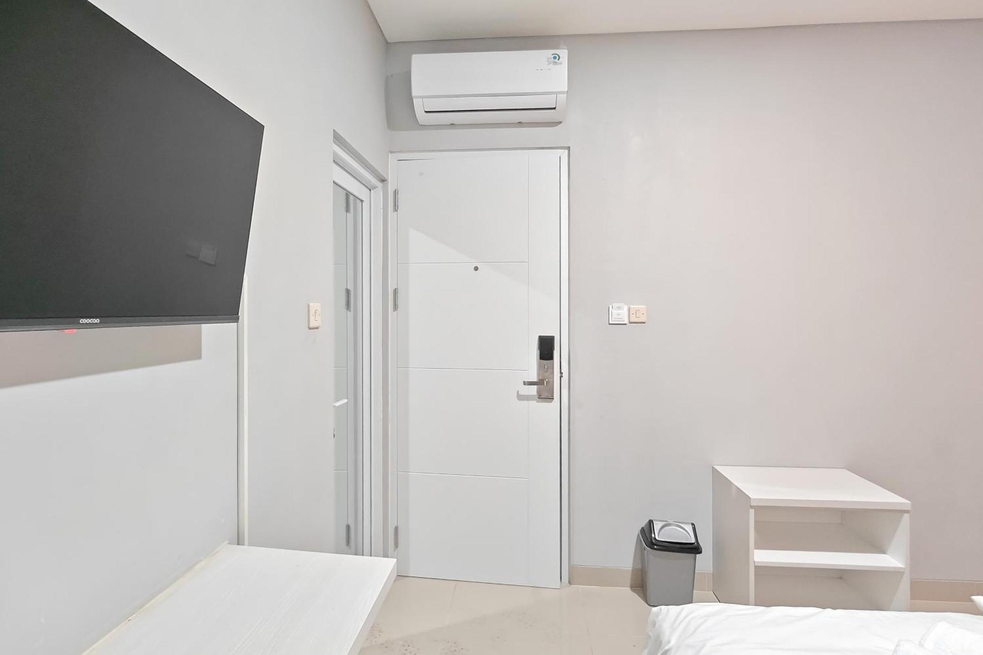 Urbanview Green Lake Sunter Residence Джакарта Экстерьер фото